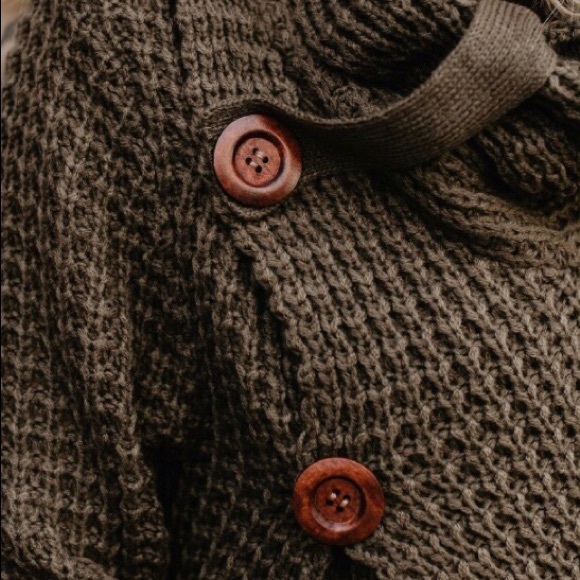 ✨Army Green Waffle Cowl Neck Sweater✨ - Picture 3 of 4